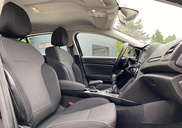 Renault Megane cena 45999 przebieg: 111000, rok produkcji 2017 z Wyszogród małe 781